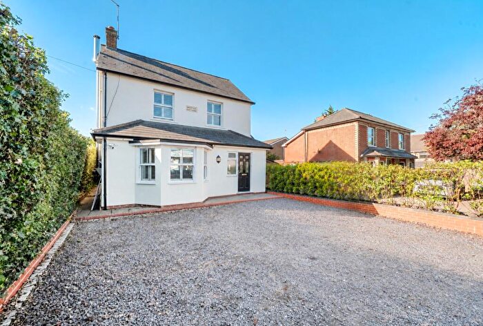 4 Bedroom Detached House For Sale In St Johns, GU21