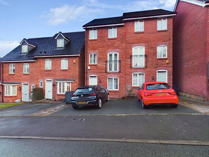 4 Bedroom Town House To Rent In Tansy Way, Clayton, Newcastle-Under-Lyme, ST5