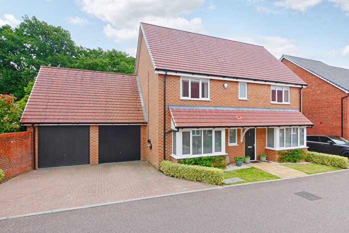 4 Bedroom Detached House For Sale In Spring Close, Horam, TN21