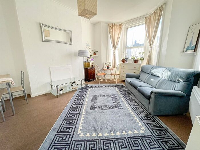 1 Bedroom Flat To Rent In Kenilworth Road, St Leonards On Sea, TN38