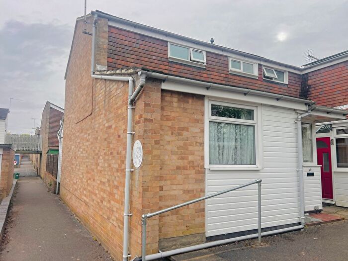 3 Bedroom End Of Terrace House To Rent In Taverner Close, Basingstoke, RG21