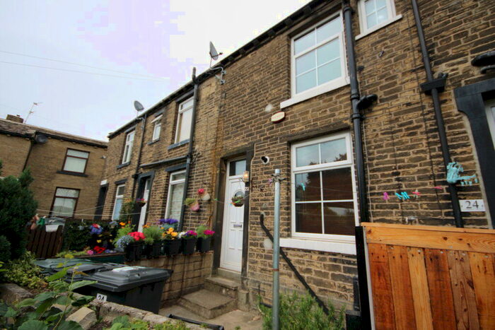 1 Bedroom Terraced House To Rent In Croft Street Bradford, Wibsey, BD6