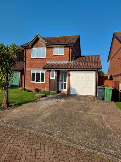 3 Bedroom Semi-Detached House To Rent In Fleet Way, Shalfleet, Newport, PO30
