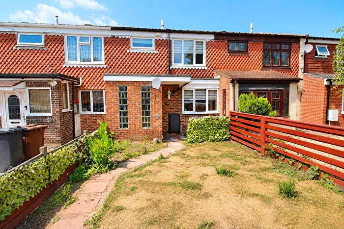 3 Bedroom Terraced House To Rent In Dagenham, RM10