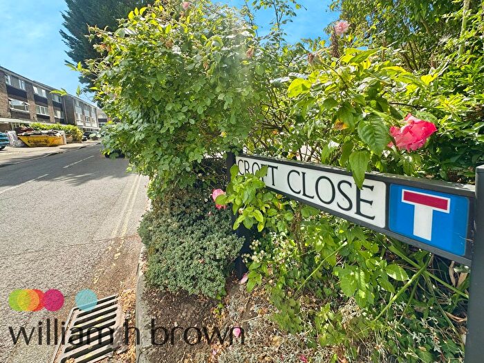 4 Bedroom Town House To Rent In Croft Close, Braintree, CM7