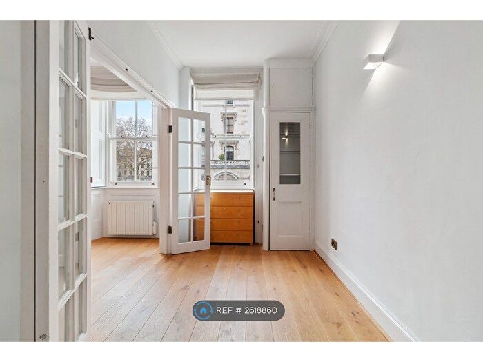 1 Bedroom Flat To Rent In Ennismore Gardens, London, SW7
