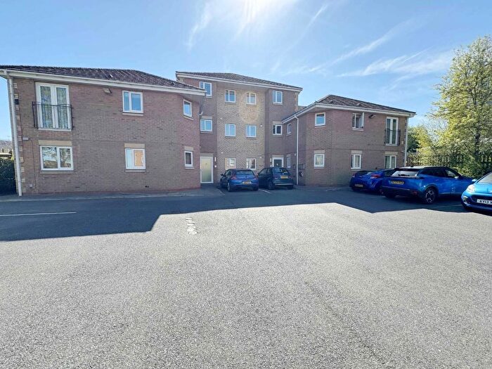 2 Bedroom Semi Detached Bungalow To Rent In Oliver Street, Rugby, CV21