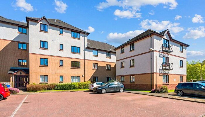 2 Bedroom Flat For Sale In Annfield Gardens, Stirling, FK8