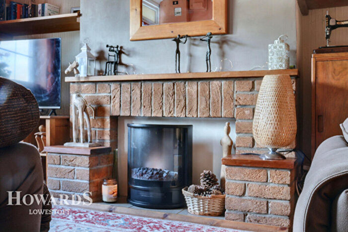 3 Bedroom End Of Terrace House For Sale In Fir Lane, Lowestoft, NR32