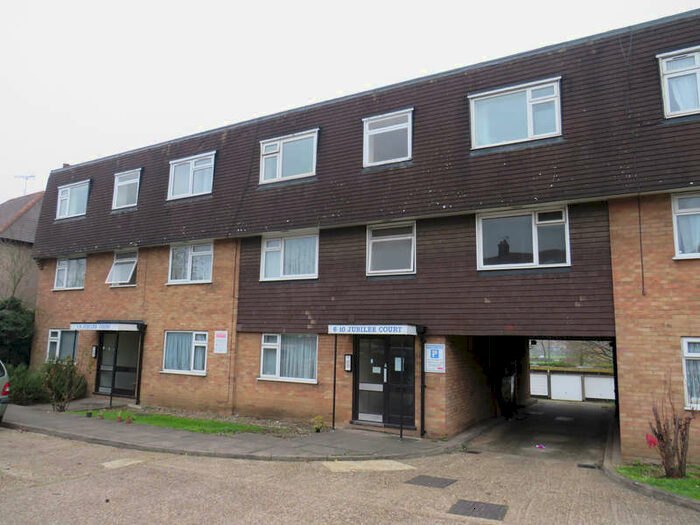 1 Bedroom Flat To Rent In Jubilee Court, Preston Road, Harrow, Middlesex HA3
