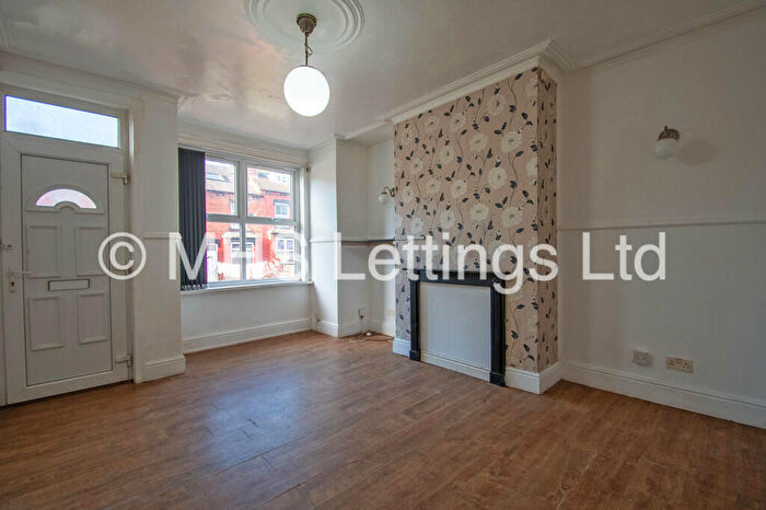2 Bedroom Terraced House To Rent In Compton Crescent, Leeds, LS9
