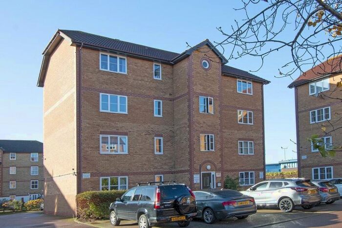 1 Bedroom Flat For Sale In Cameron Square, Kings Place, CR4