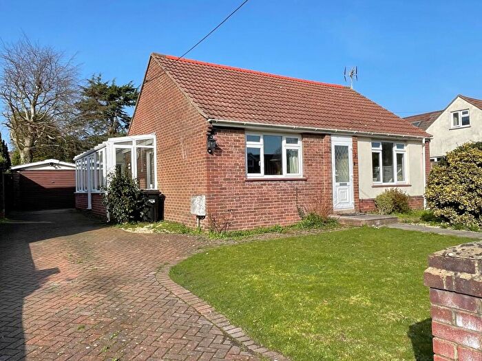 3 Bedroom Detached Bungalow For Sale In Hartsgrove Avenue, Blackfield, SO45