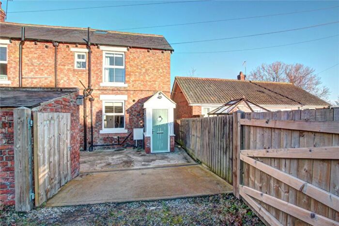 2 Bedroom End Of Terrace House To Rent In Dene Terrace East, Wylam, NE41