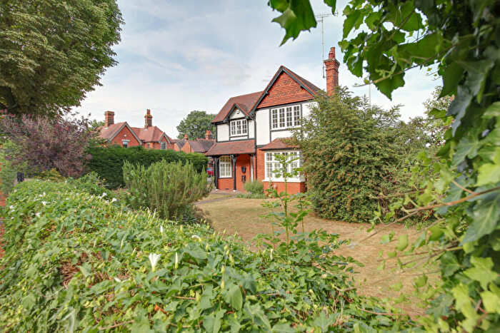 3 Bedroom Detached House For Sale In St John's Avenue, Harlow, CM17