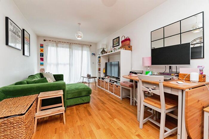 1 Bedroom Flat For Sale In Park Place, Stevenage, SG1