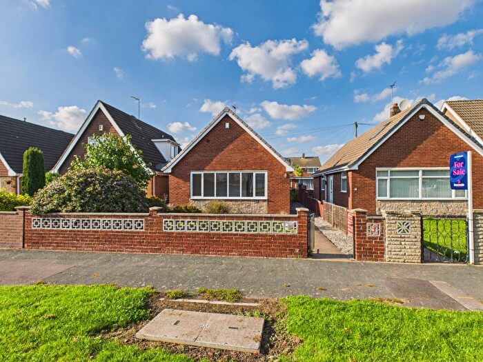 2 Bedroom Detached Bungalow For Sale In Grizedale, Hull, HU7