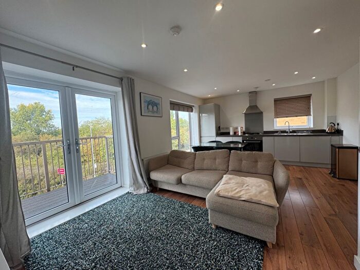1 Bedroom Flat To Rent In No Deposit Option - Maverick Drive, Essex, RM15