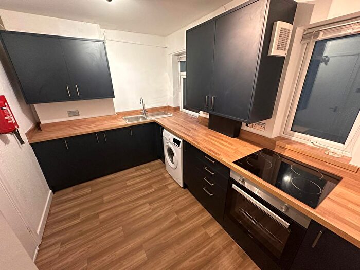 1 Bedroom Flat To Rent In Bay View Crescent, Swansea, SA1