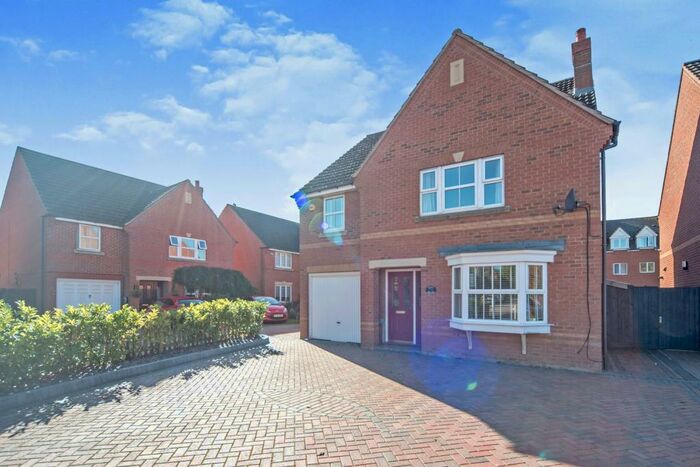 4 Bedroom Detached House To Rent In Croyland Drive, Elstow, MK42