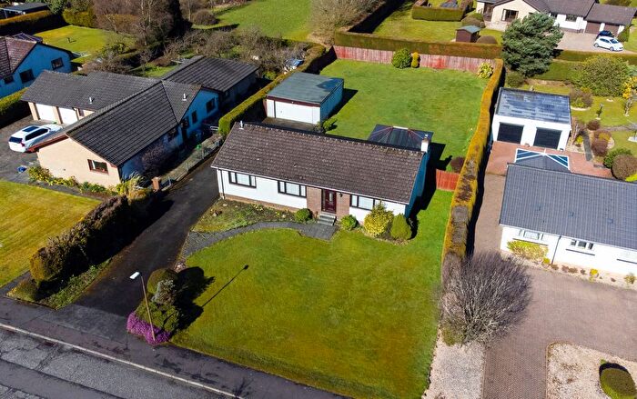 3 Bedroom Detached House For Sale In Northwood Park, Livingston, EH54