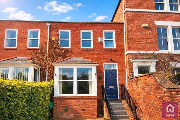 2 Bedroom Detached House For Sale In The Groves, Chester, Cheshire, CH1