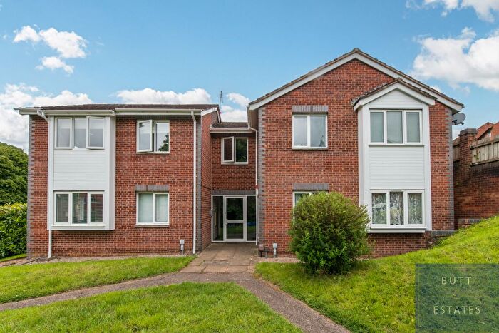 1 Bedroom Flat For Sale In Kinnerton Way, Exeter, EX4