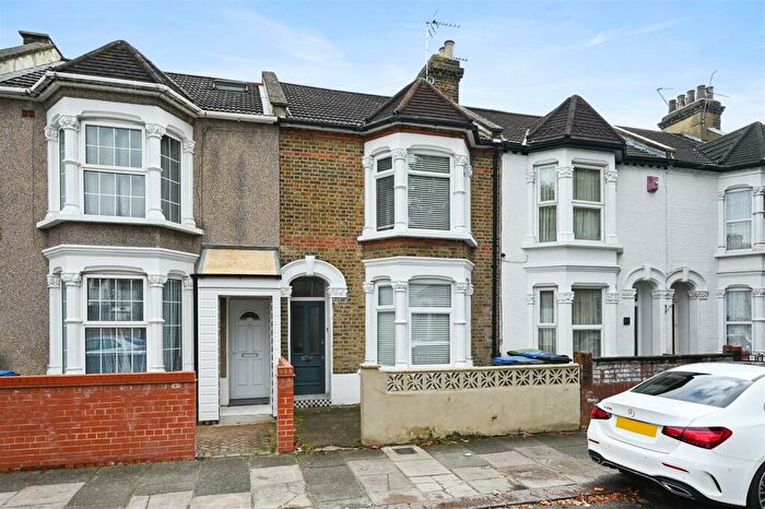 4 Bedroom House To Rent In St. Peter's Road, London, N9