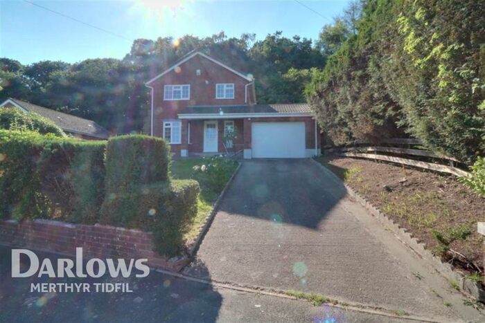 4 Bedroom Detached House To Rent In Bryn Rhedyn, CF37