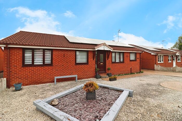 3 Bedroom Bungalow For Sale In Bellhouse Lane, Staveley, Chesterfield, Derbyshire, S43