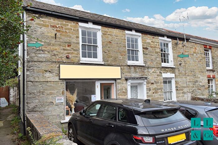 2 Bedroom Flat To Rent In Berkeley Vale, Falmouth, TR11