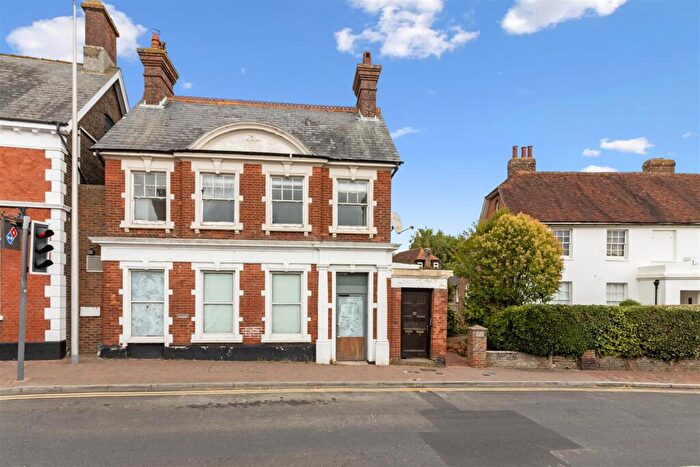 3 Bedroom Flat For Sale In Market Street, Hailsham, BN27