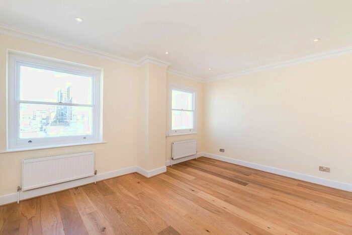 2 Bedroom Flat To Rent In Queen's Gate Terrace, South Kensington, London, SW7