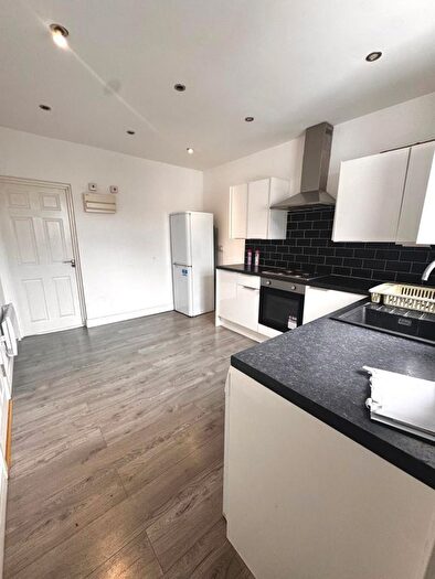 3 Bedroom Flat To Rent In Stuart Street, Leicester, LE3