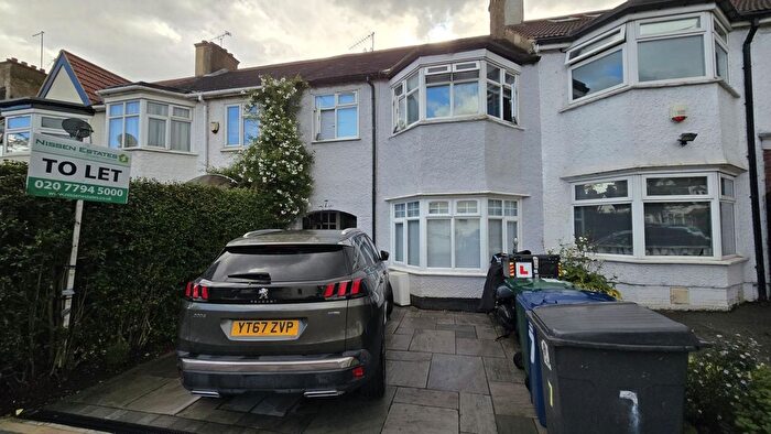 4 Bedroom Terraced House To Rent In St Marys Road, Golders Green, NW11