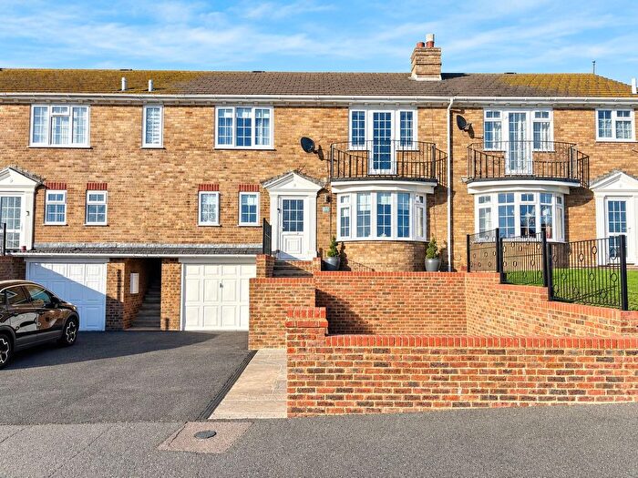 4 Bedroom Terraced House For Sale In Larkhill, Bexhill-On-Sea, TN40