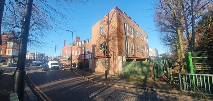 1 Bedroom Flat To Rent In Fords Grove, Winchmore Hill, N21