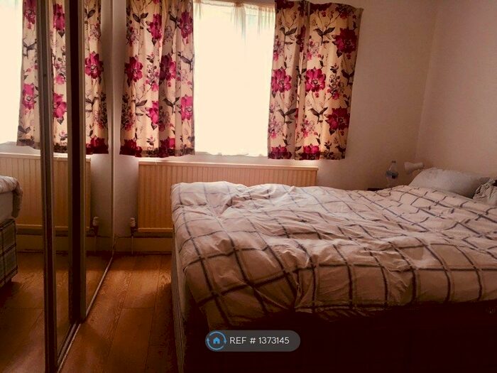 1 Bedroom Flat To Rent In Northbrook Road, Ilford, IG1