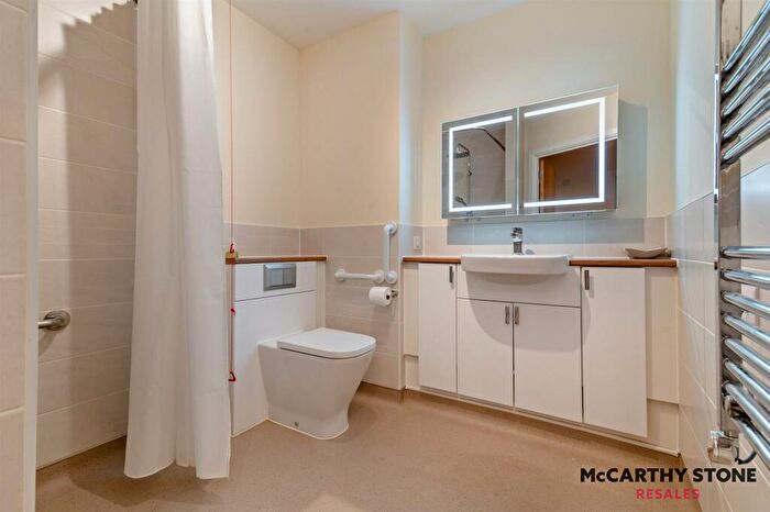 1 Bedroom Apartment For Sale In Lambrook Court, Gloucester Road, Larkhall, Bath, BA1