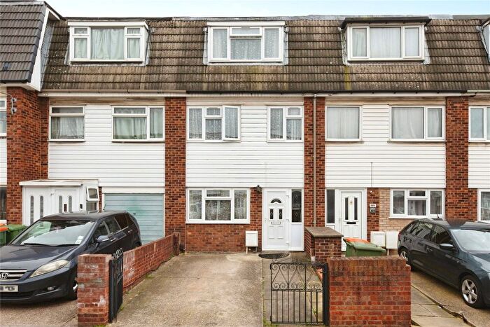 5 Bedroom Terraced House To Rent In Croombs Road, London, E16