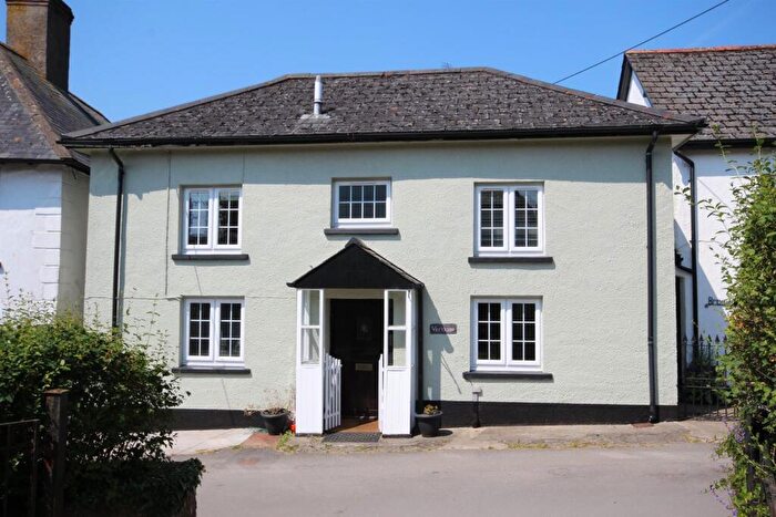 2 Bedroom Cottage For Sale In Kings Nympton, EX37