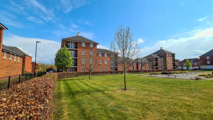 2 Bedroom Flat To Rent In Derwent Drive, Lakeside, DN4