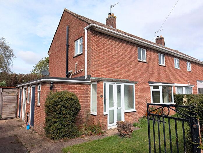 3 Bedroom Semi-Detached House To Rent In Carter Avenue, Broughton, NN14