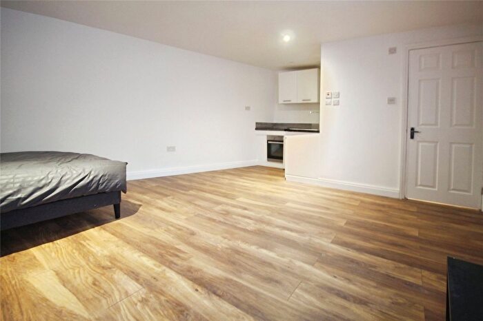 Studio To Rent In Silverleigh Road, Thornton Heath, CR7