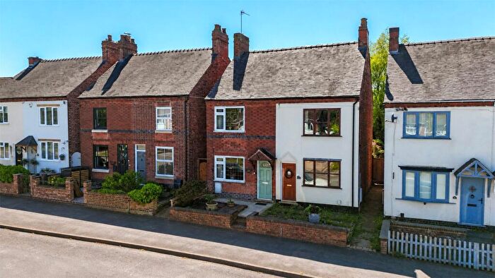 2 Bedroom Semi Detached House For Sale In Woodhouse Lane, Tamworth, Staffordshire, B77