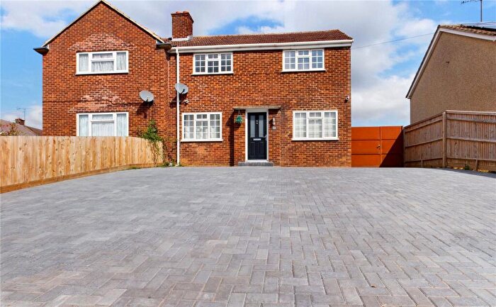 2 Bedroom Semi-Detached House For Sale In Usk Road, Tilehurst, Reading, Berkshire, RG30
