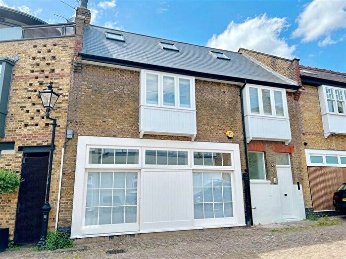 4 Bedroom House To Rent In Daleham Mews, Belsize Park, NW3