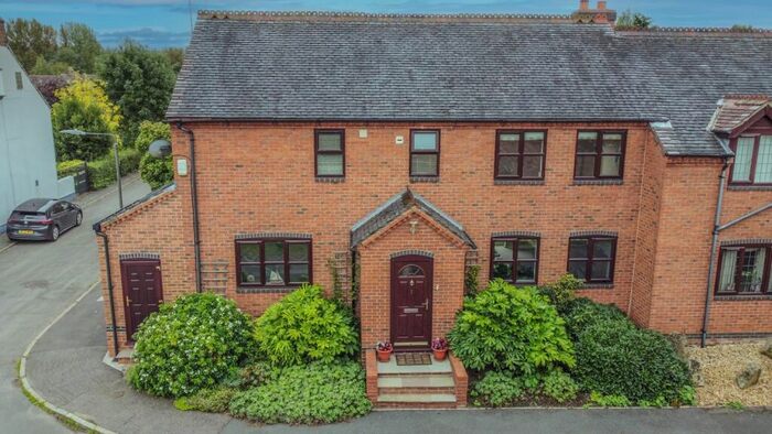 4 Bedroom Semi-Detached House For Sale In Mere Beck, Ambaston, Derby, Derbyshire, DE72