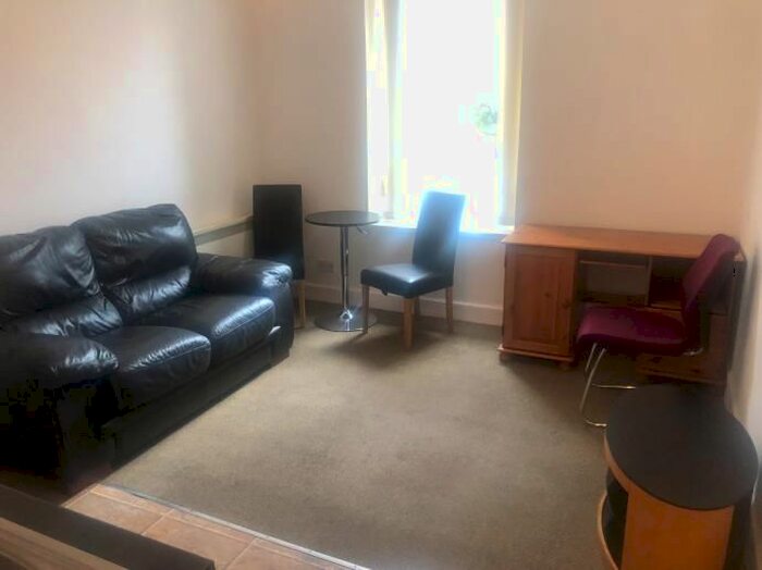 1 Bedroom Flat To Rent In Benvie Road, Dundee, DD2