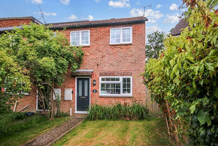 3 Bedroom Terraced House For Sale In Bramble Twitten, East Grinstead, RH19
